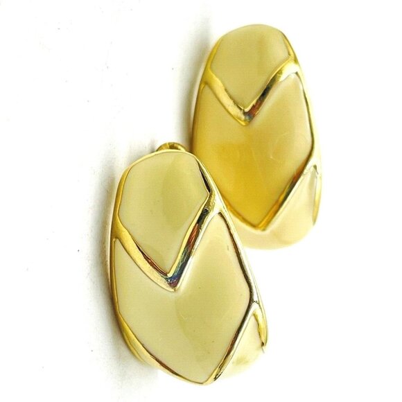 Cream Enamel Half Hoop Earrings Gold Tone Classic Career Cosplay LARP Holiday - Picture 1 of 7